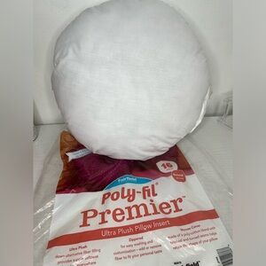 **Brand New** 16 inch round Fairfield Poly-Fil Premier Ultra Plush Pillow Insert